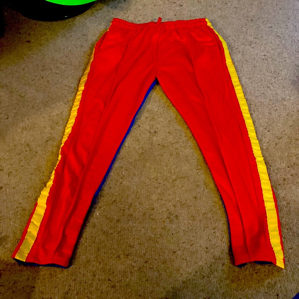 Mens multi color athletic pants w/ side pockets and tapered legs, sz XXL